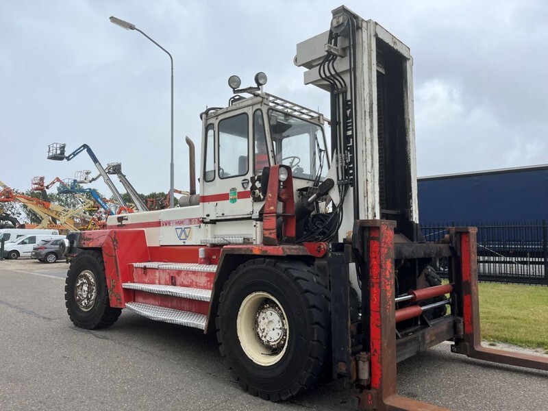 Svetruck 25 120 45 - Dieselový vysokozdvižný vozík: obrázek 3 Svetruck 25 120 45 - Dieselový vysokozdvižný vozík: obrázek 3