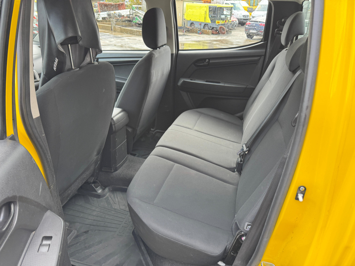 Pick-up ISUZU ATF S86 2.5Diesel 4x4: obrázek 9 Pick-up ISUZU ATF S86 2.5Diesel 4x4: obrázek 9