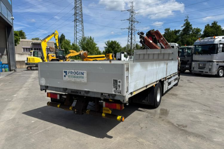 Iveco Eurocargo 160E28 Fassi 135-4 - Auto s hydraulickou rukou: obrázek 5 Iveco Eurocargo 160E28 Fassi 135-4 - Auto s hydraulickou rukou: obrázek 5