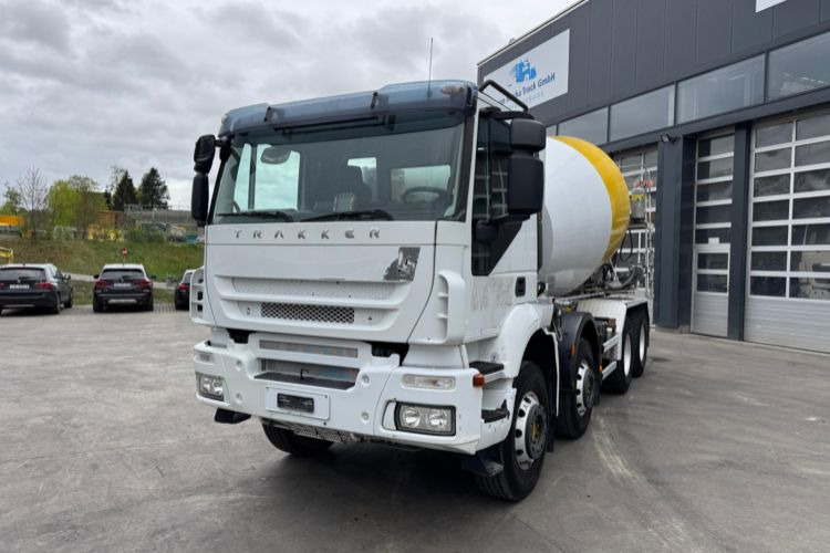 Iveco Trakker 450 8x4 (Liebherr 9m3 2018) - Autodomíchávač: obrázek 1 Iveco Trakker 450 8x4 (Liebherr 9m3 2018) - Autodomíchávač: obrázek 1