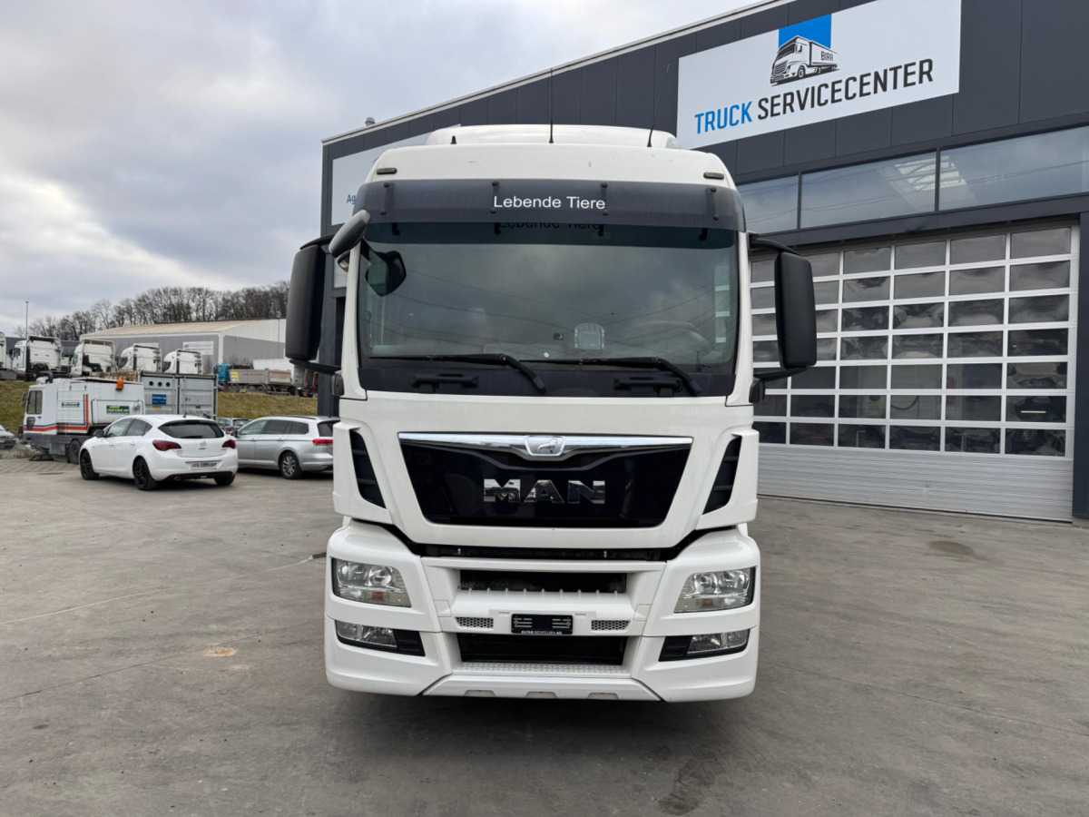 MAN TGS 18.440 4x2 - Plachtový nákladní auto: obrázek 2 MAN TGS 18.440 4x2 - Plachtový nákladní auto: obrázek 2