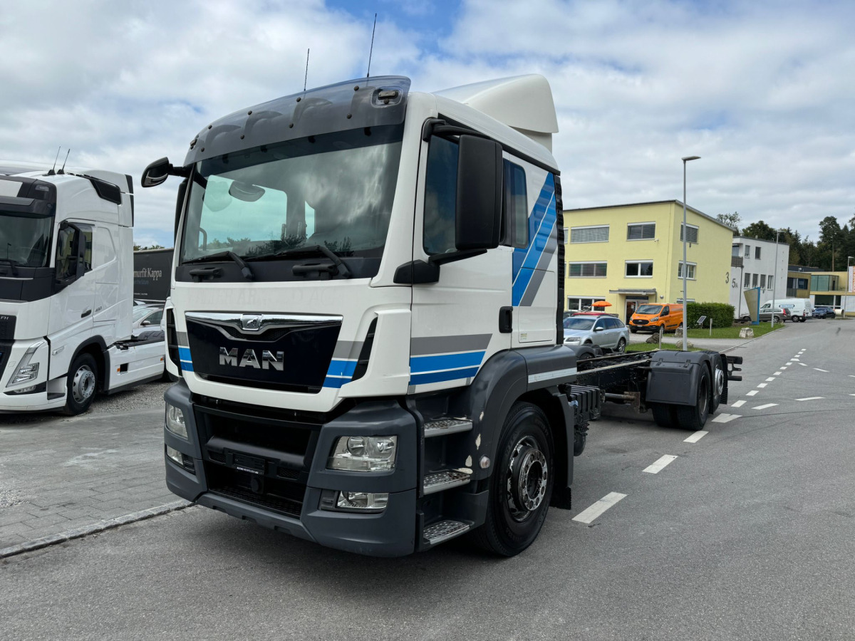 MAN TGS 26.440 6x2 Chassis - Podvozek s kabinou: obrázek 1 MAN TGS 26.440 6x2 Chassis - Podvozek s kabinou: obrázek 1