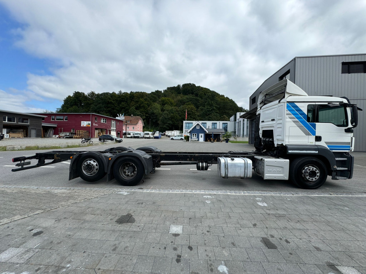 MAN TGS 26.440 6x2 Chassis - Podvozek s kabinou: obrázek 4 MAN TGS 26.440 6x2 Chassis - Podvozek s kabinou: obrázek 4