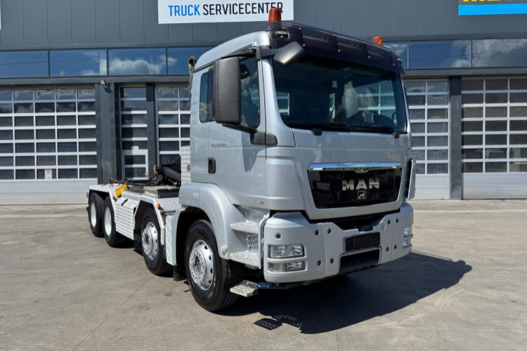 MAN TGS 35.440 8x4 Hiab 26T AHK - Hákový nosič kontejnerů: obrázek 3 MAN TGS 35.440 8x4 Hiab 26T AHK - Hákový nosič kontejnerů: obrázek 3