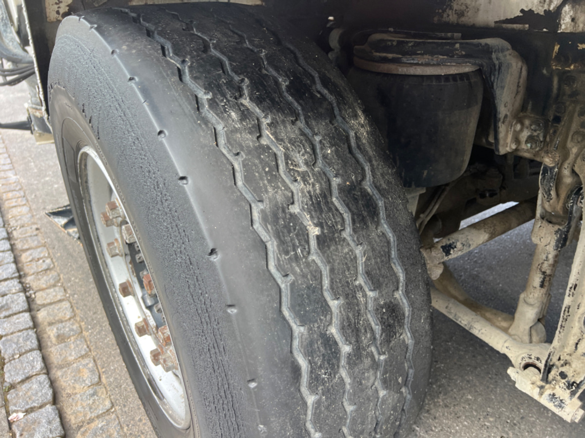 Autodomíchávač MAN TGS 35.480 10x4 10m3 Förderband 17M Liebherr: obrázek 11 Autodomíchávač MAN TGS 35.480 10x4 10m3 Förderband 17M Liebherr: obrázek 11