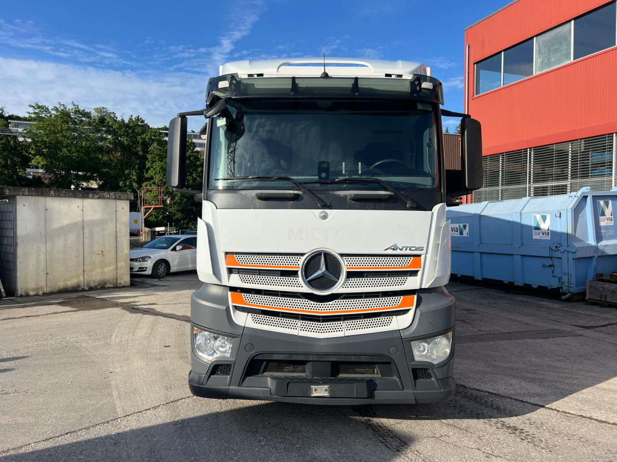 MERCEDES 4x Antos 1843 4x2 Kühler - Chladírenský nákladní automobil: obrázek 2 MERCEDES 4x Antos 1843 4x2 Kühler - Chladírenský nákladní automobil: obrázek 2