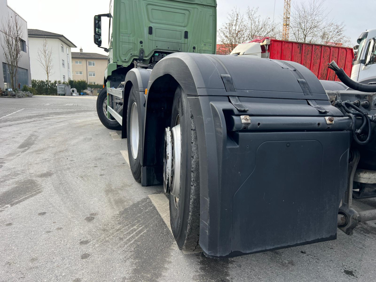 Podvozek s kabinou MERCEDES Actros 2543 6x2: obrázek 9