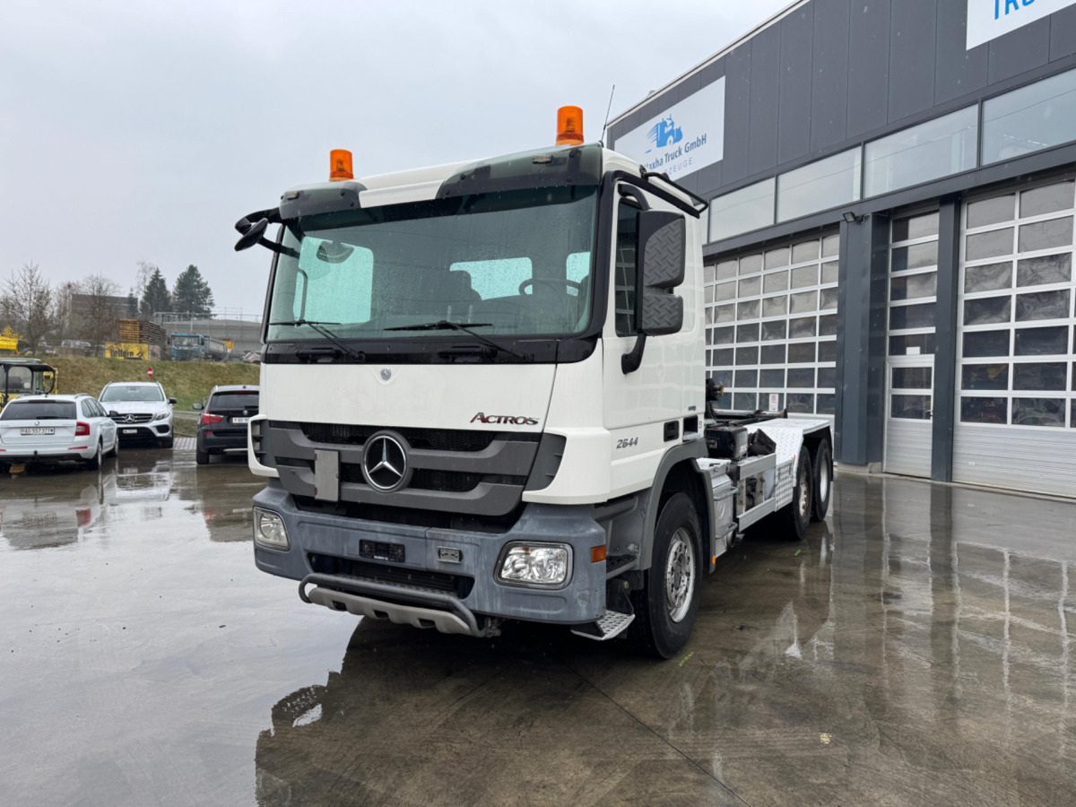MERCEDES Actros 2644 6x4 Hiab - Hákový nosič kontejnerů: obrázek 1 MERCEDES Actros 2644 6x4 Hiab - Hákový nosič kontejnerů: obrázek 1
