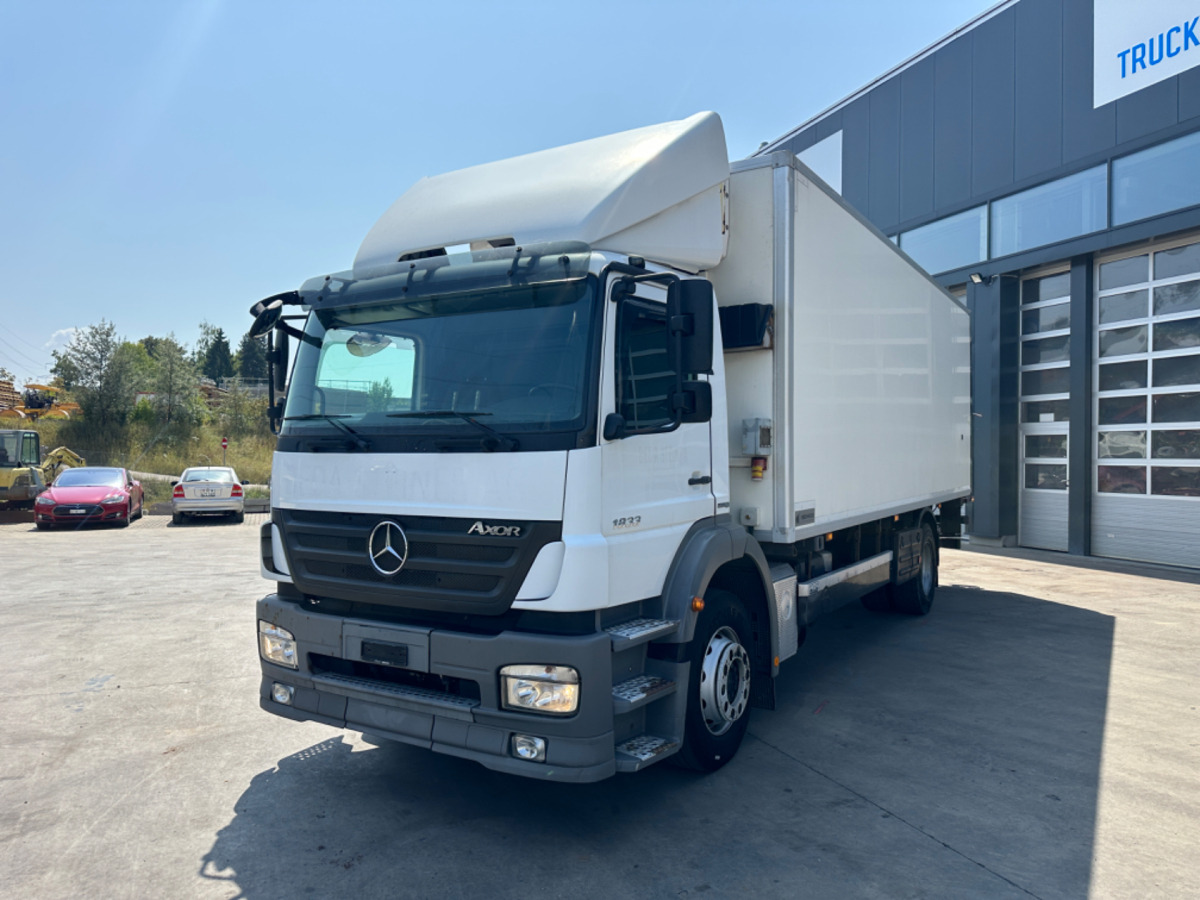 MERCEDES Axor 1833 4x2 Carrier Supra 850 Tiefkühler - Chladírenský nákladní automobil: obrázek 1 MERCEDES Axor 1833 4x2 Carrier Supra 850 Tiefkühler - Chladírenský nákladní automobil: obrázek 1