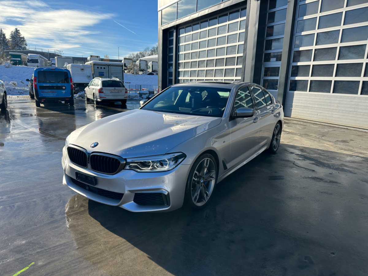 Sedan Marke BMW M550D xDrive: obrázek 1