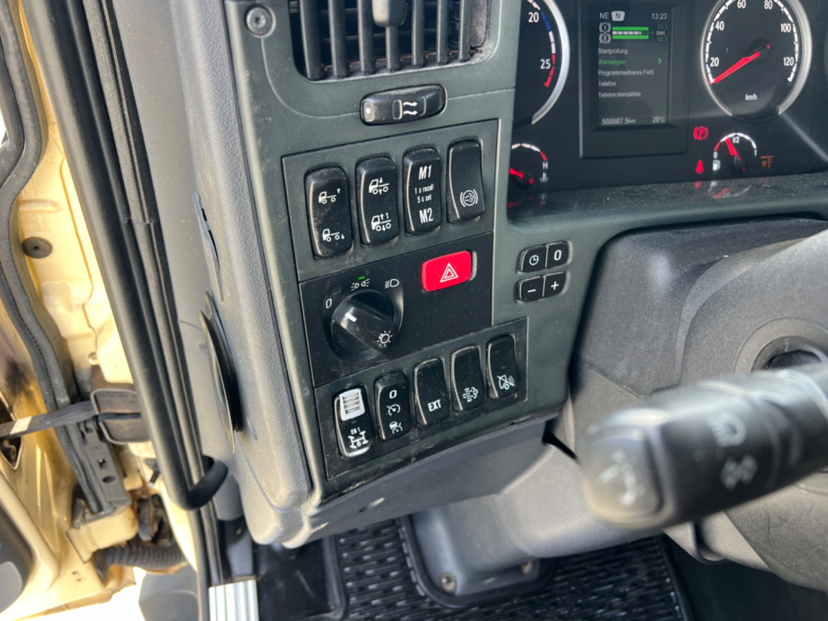 Podvozek s kabinou SCANIA P450 10x4: obrázek 17