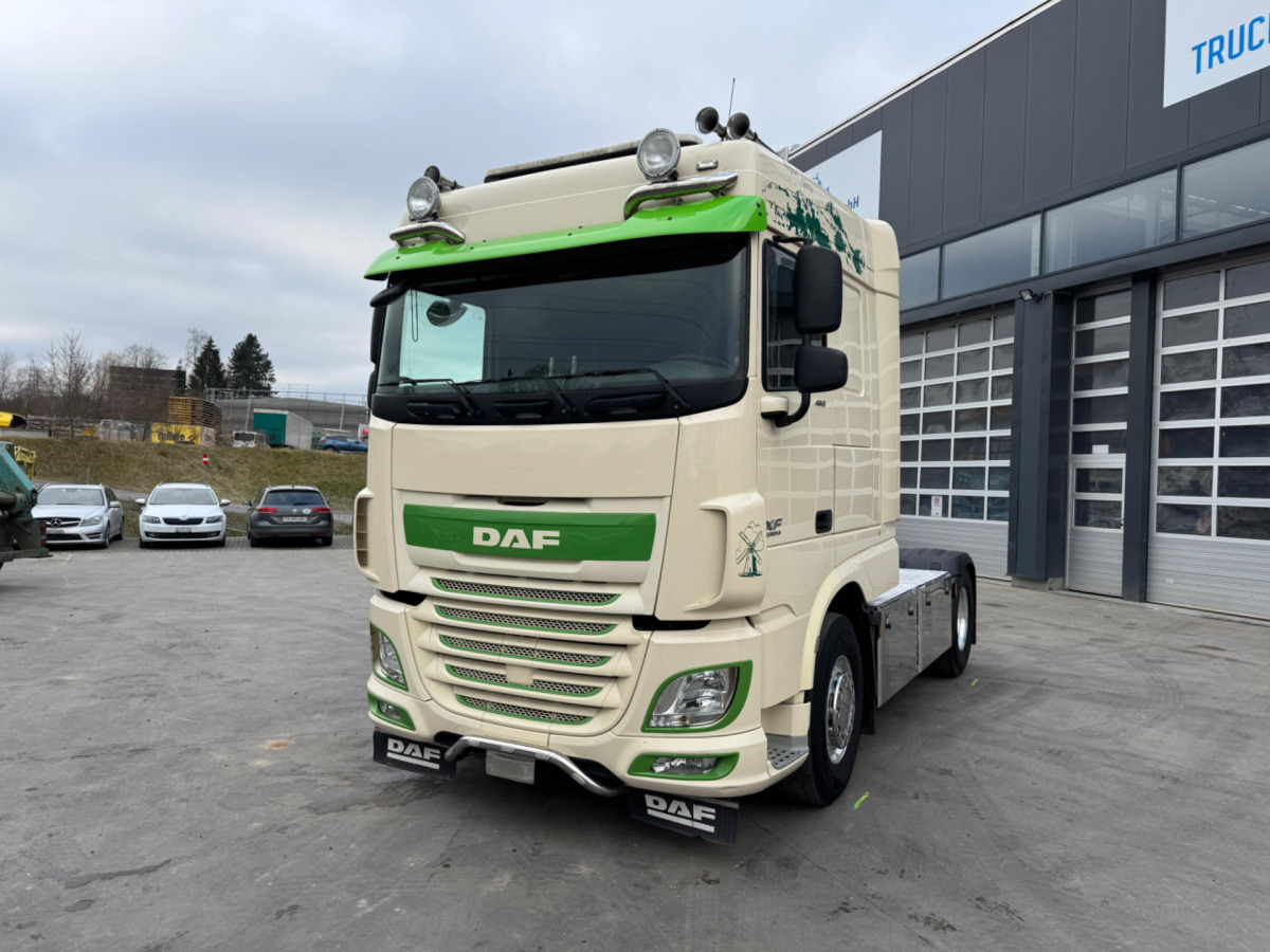 DAF XF460 4x2 - Tahač: obrázek 1 DAF XF460 4x2 - Tahač: obrázek 1