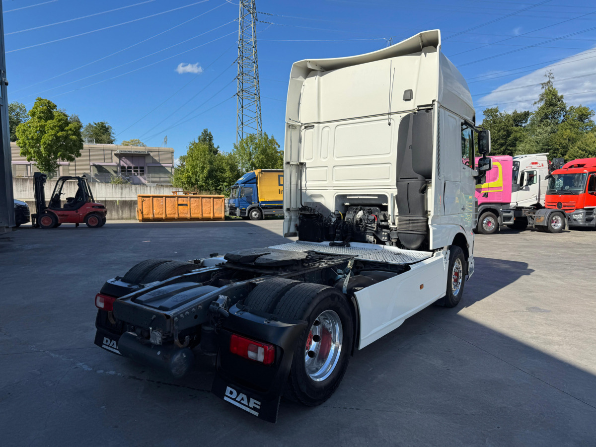 DAF XF460 4x2 - Tahač: obrázek 5 DAF XF460 4x2 - Tahač: obrázek 5