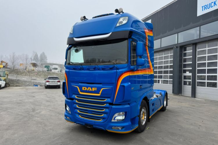 DAF XF530 4x2 - Tahač: obrázek 1 DAF XF530 4x2 - Tahač: obrázek 1