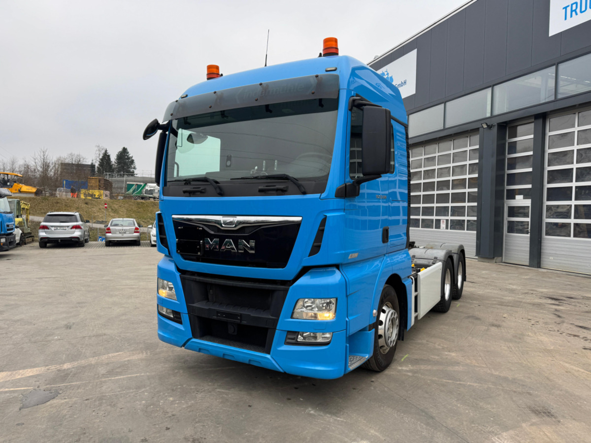 MAN TGX 33.520 6x4 - Tahač: obrázek 1 MAN TGX 33.520 6x4 - Tahač: obrázek 1
