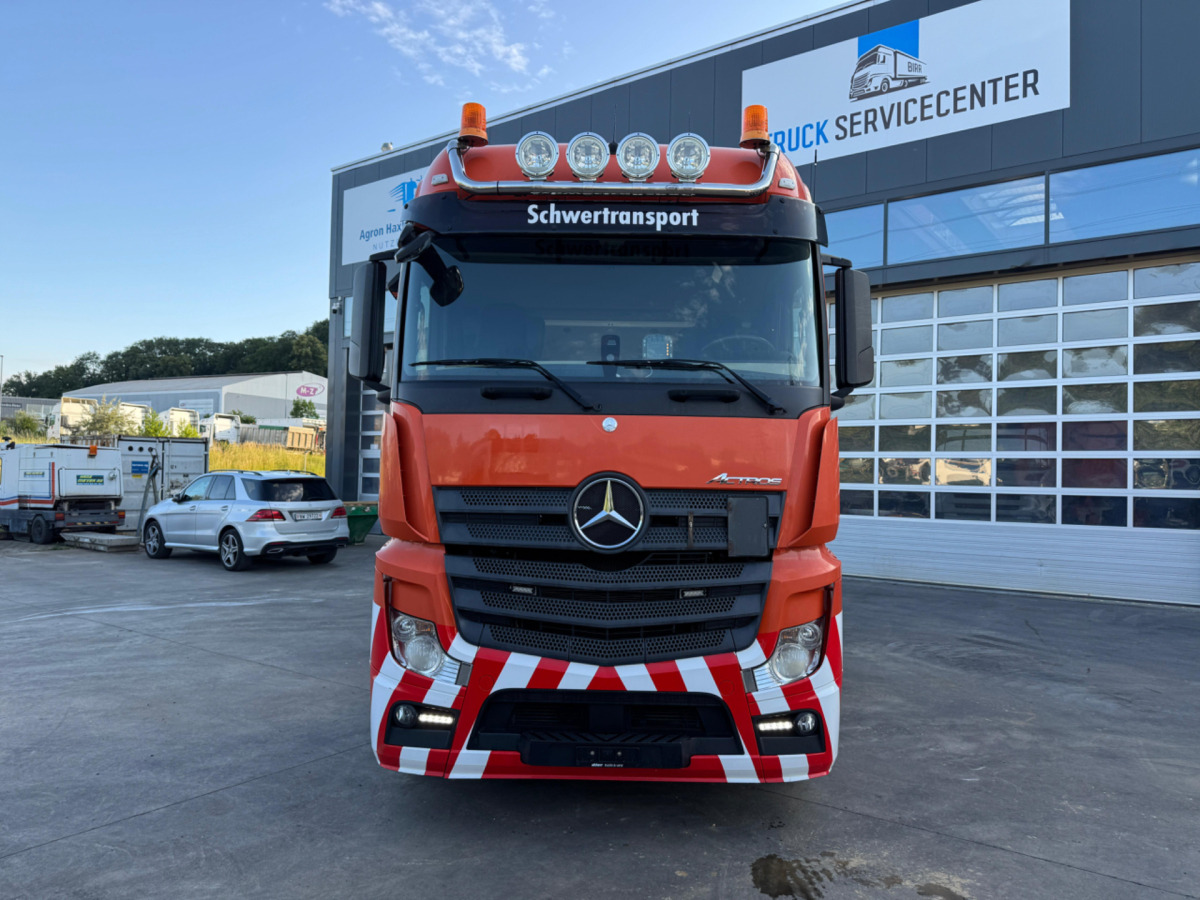 MERCEDES Actros 3358 6x4 120T - Tahač: obrázek 2 MERCEDES Actros 3358 6x4 120T - Tahač: obrázek 2