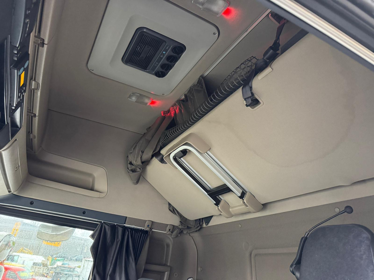 Tahač SCANIA R450 4x2 1000L Tanks No EGR: obrázek 13 Tahač SCANIA R450 4x2 1000L Tanks No EGR: obrázek 13