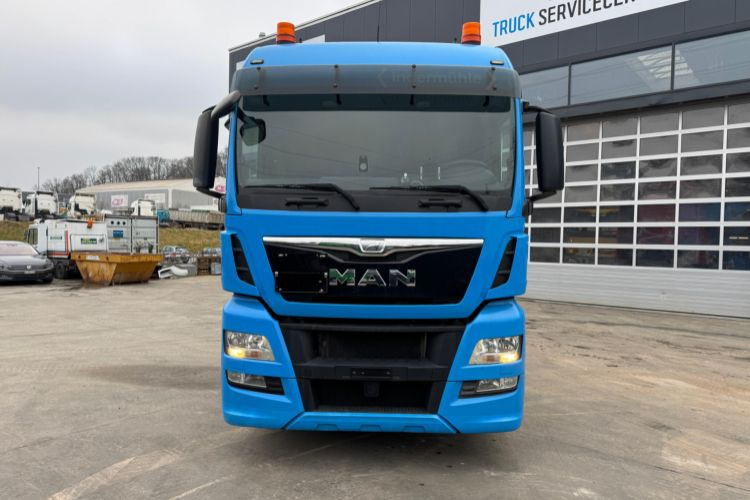 Volvo FH-420 4x2 Retarder MAN TGX 33.520 6x4 - Tahač: obrázek 2 Volvo FH-420 4x2 Retarder MAN TGX 33.520 6x4 - Tahač: obrázek 2