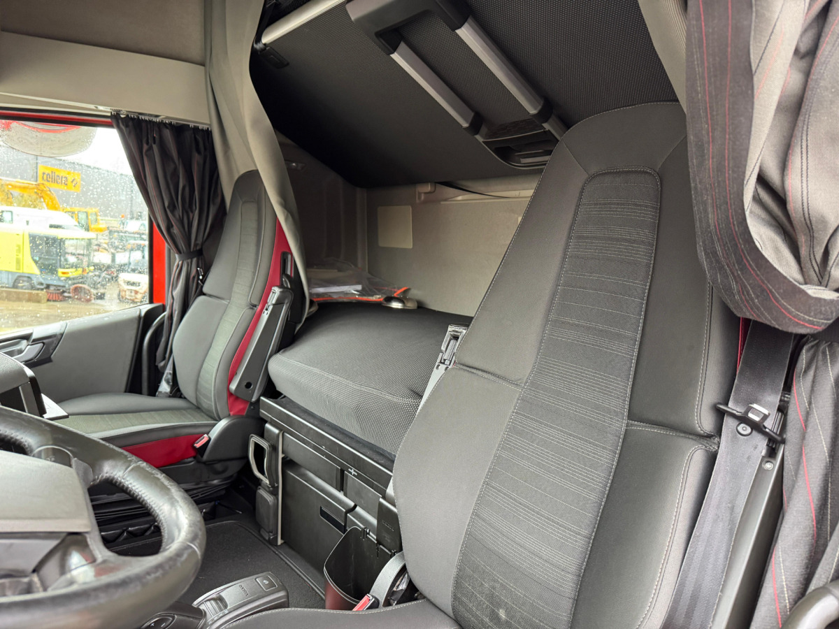 Plachtový nákladní auto VOLVO FH-500 4x2 3-Meter Innenhöhe: obrázek 13 Plachtový nákladní auto VOLVO FH-500 4x2 3-Meter Innenhöhe: obrázek 13