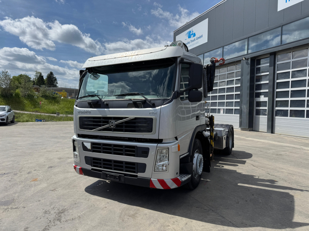 VOLVO FM-400 4x2 Bonfiglioli 15000-4 - Auto s hydraulickou rukou: obrázek 2 VOLVO FM-400 4x2 Bonfiglioli 15000-4 - Auto s hydraulickou rukou: obrázek 2