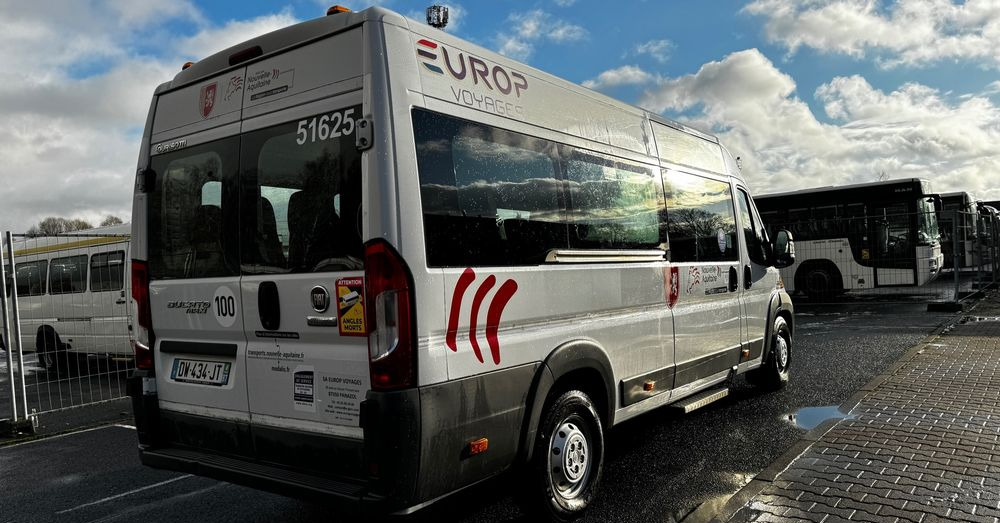 Fiat Ducato / 17 miejsc / EURO 6/ IGŁA !!!/ Cena:74000 zł netto - Minibus, Mikrobus: obrázek 2 Fiat Ducato / 17 miejsc / EURO 6/ IGŁA !!!/ Cena:74000 zł netto - Minibus, Mikrobus: obrázek 2