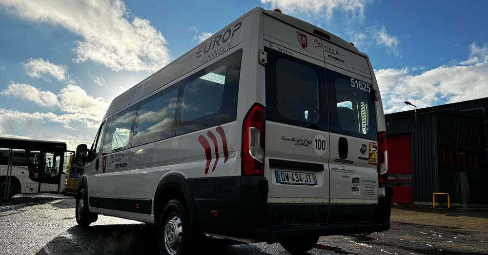 Fiat Ducato / 17 miejsc / EURO 6/ IGŁA !!!/ Cena:75000 zł netto - Minibus, Mikrobus: obrázek 4 Fiat Ducato / 17 miejsc / EURO 6/ IGŁA !!!/ Cena:75000 zł netto - Minibus, Mikrobus: obrázek 4