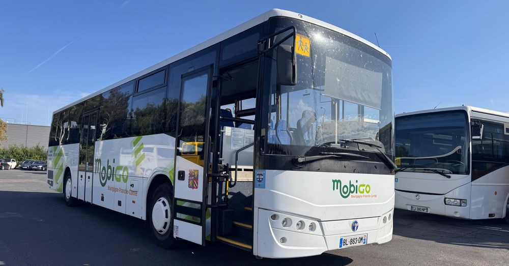 Temsa Tourmalin / motor Cumminis / 60 miejsc / Euro 5 /niski przebieg km/ Cena:69000zł netto - Autobus příměstský: obrázek 1 Temsa Tourmalin / motor Cumminis / 60 miejsc / Euro 5 /niski przebieg km/ Cena:69000zł netto - Autobus příměstský: obrázek 1