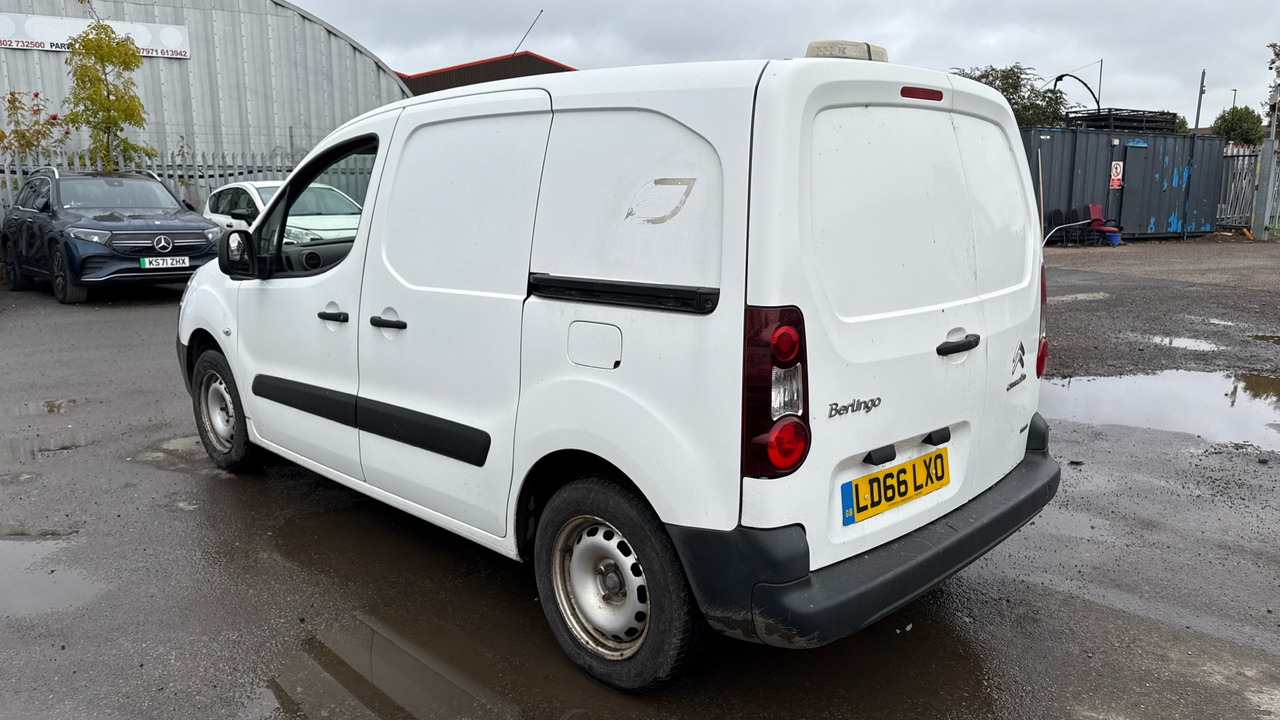 CITROEN BERLINGO 625 1.6 BlueHDi LX 100ps - Malá dodávka: obrázek 3 CITROEN BERLINGO 625 1.6 BlueHDi LX 100ps - Malá dodávka: obrázek 3