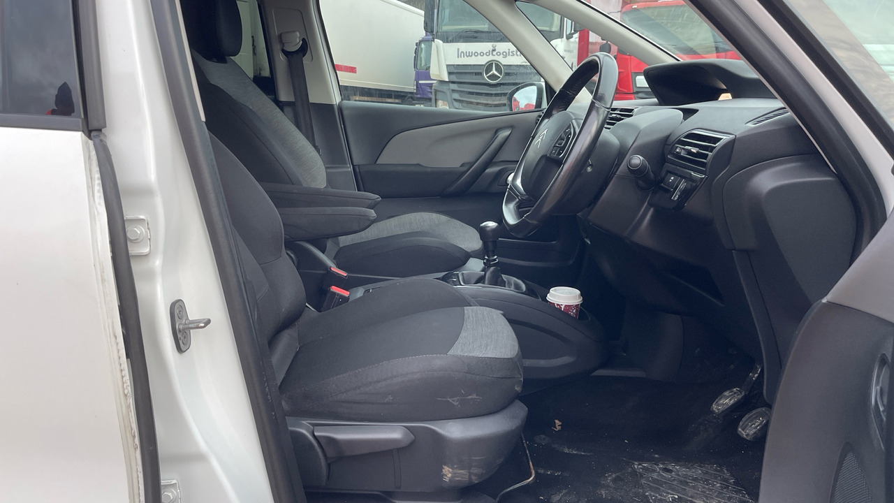 CITROEN GRAND C4 PICASSO 1.6 BLUE HDI 100PS - Osobní auto: obrázek 5 CITROEN GRAND C4 PICASSO 1.6 BLUE HDI 100PS - Osobní auto: obrázek 5