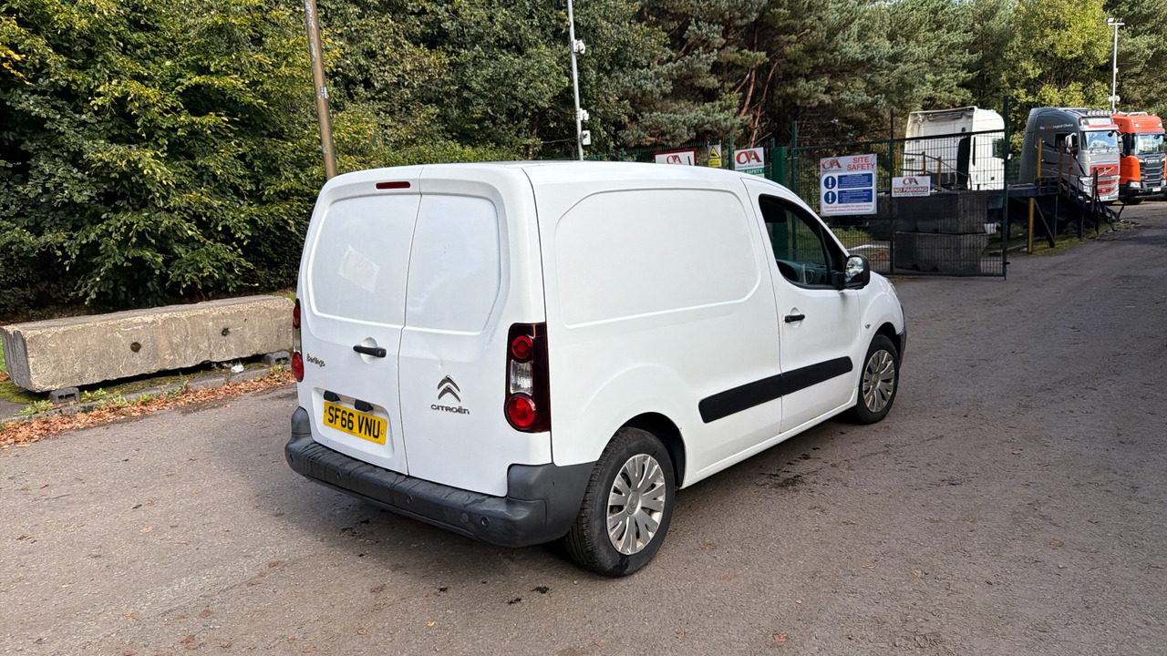 Citroen Berlingo 625 Enterprise 1.6 BlueHDi 75ps - Malá dodávka: obrázek 4 Citroen Berlingo 625 Enterprise 1.6 BlueHDi 75ps - Malá dodávka: obrázek 4