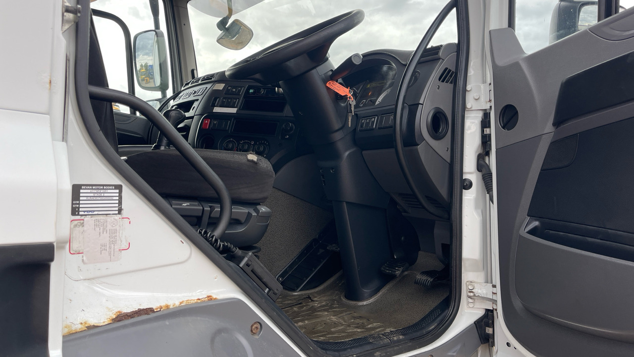 DAF CF 250 - Plachtový nákladní auto: obrázek 5 DAF CF 250 - Plachtový nákladní auto: obrázek 5