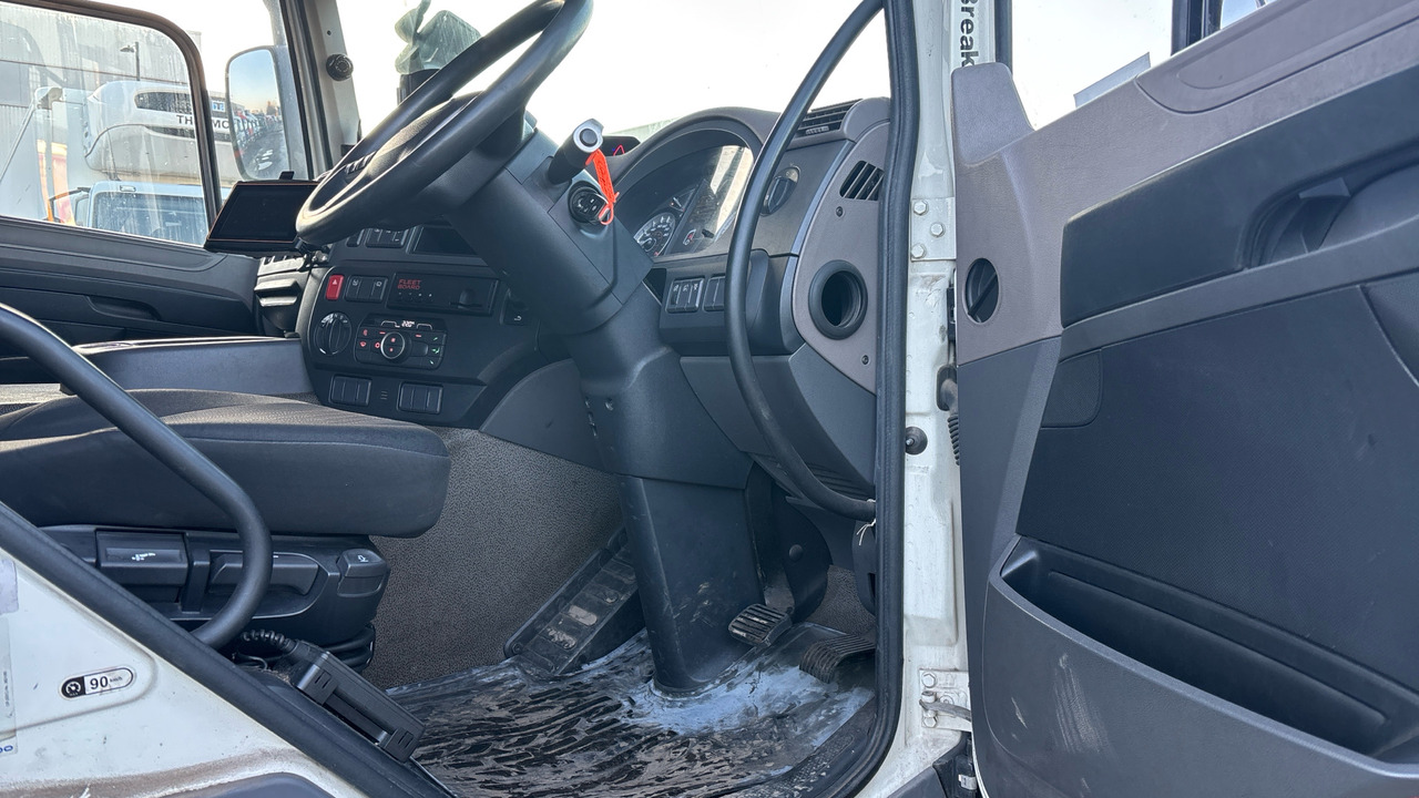 DAF CF 260 - Skříňový nákladní auto: obrázek 5 DAF CF 260 - Skříňový nákladní auto: obrázek 5