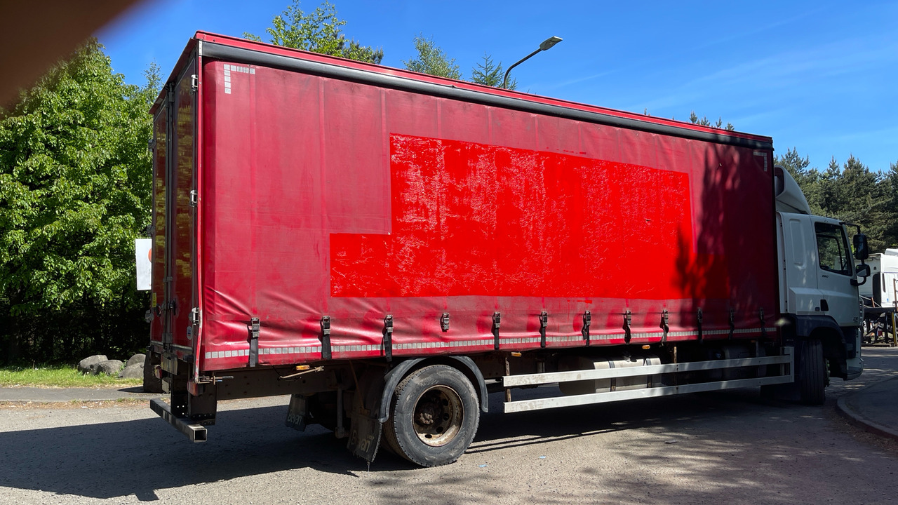 DAF CF 260 - Plachtový nákladní auto: obrázek 4 DAF CF 260 - Plachtový nákladní auto: obrázek 4