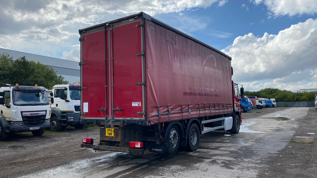 DAF CF 290 - Plachtový nákladní auto: obrázek 4 DAF CF 290 - Plachtový nákladní auto: obrázek 4