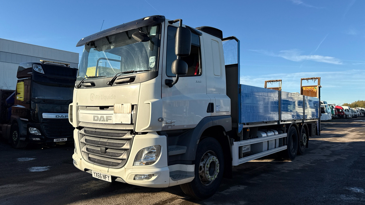 DAF CF 330 - Nákladní automobil valníkový/ Plošinový: obrázek 2 DAF CF 330 - Nákladní automobil valníkový/ Plošinový: obrázek 2