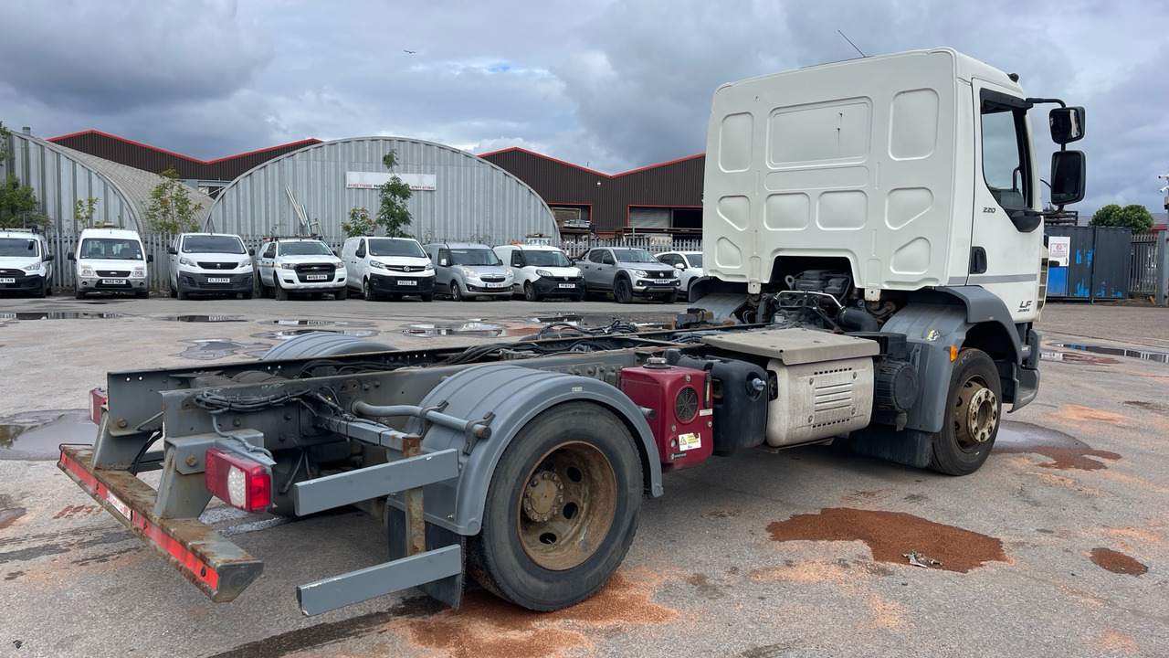 DAF LF 220 - Podvozek s kabinou: obrázek 4 DAF LF 220 - Podvozek s kabinou: obrázek 4