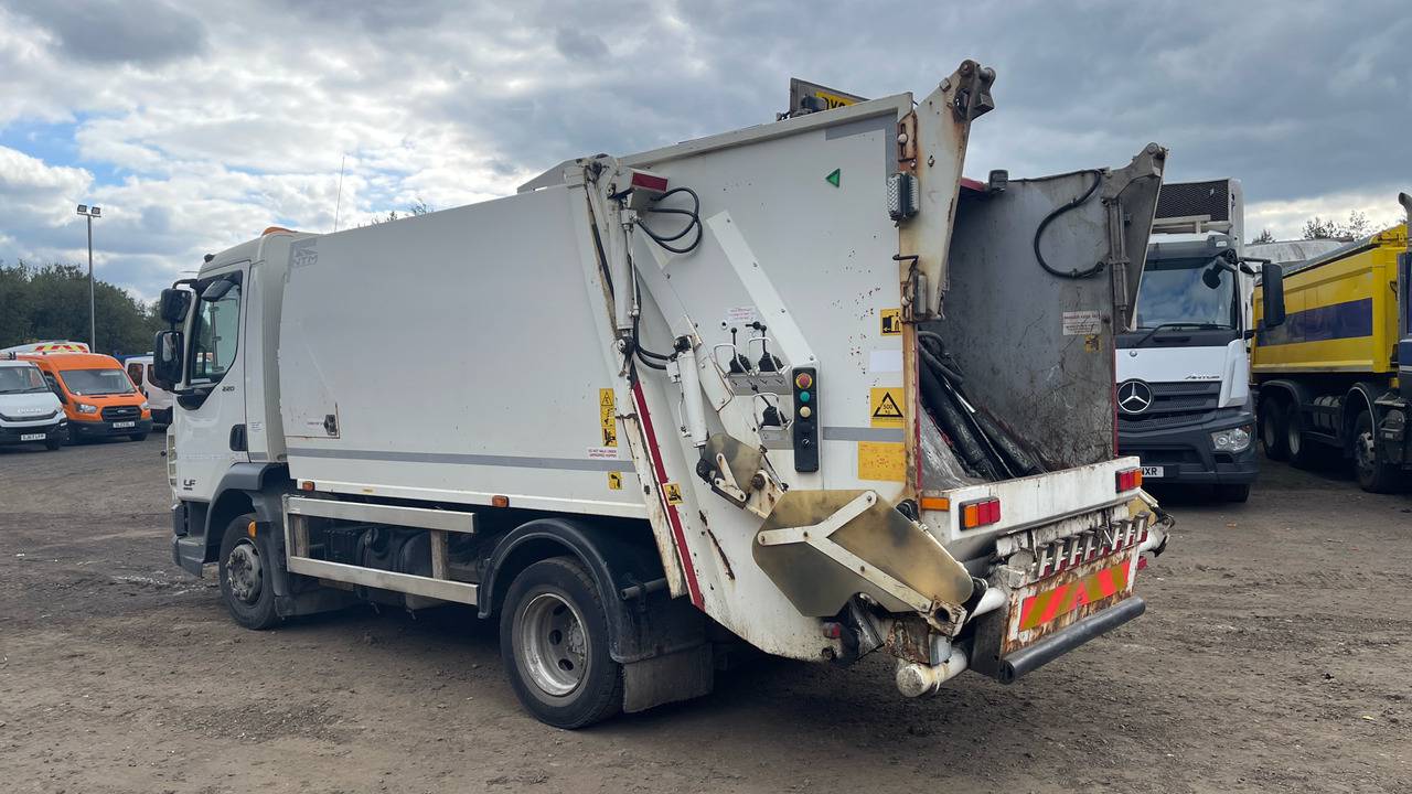 DAF LF 220 - Vůz na odvoz odpadků: obrázek 3 DAF LF 220 - Vůz na odvoz odpadků: obrázek 3