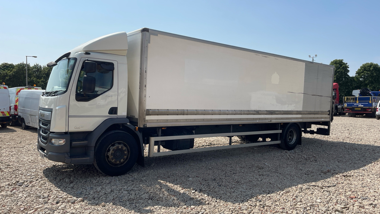 DAF LF 230 - Skříňový nákladní auto: obrázek 2 DAF LF 230 - Skříňový nákladní auto: obrázek 2