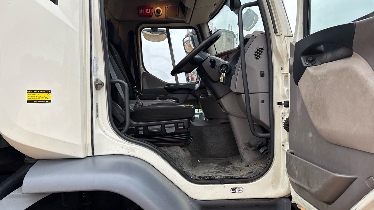 DAF LF 320 - Skříňový nákladní auto: obrázek 5 DAF LF 320 - Skříňový nákladní auto: obrázek 5