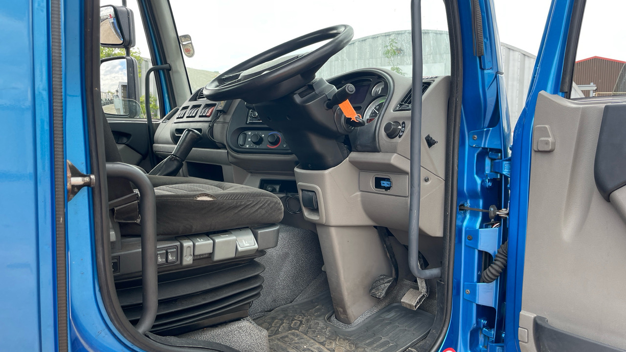DAF LF 45.210 - Nákladní automobil valníkový/ Plošinový, Auto s hydraulickou rukou: obrázek 5 DAF LF 45.210 - Nákladní automobil valníkový/ Plošinový, Auto s hydraulickou rukou: obrázek 5
