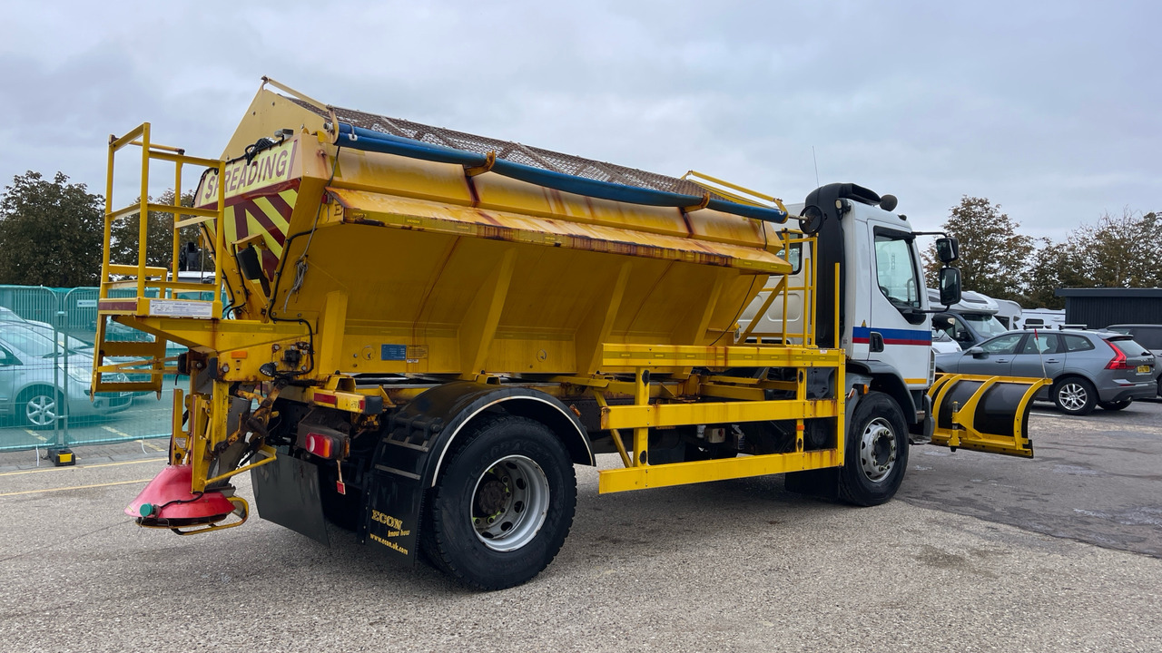 DAF LF 55.220 - Vozidlo pro zimní údržbu: obrázek 4 DAF LF 55.220 - Vozidlo pro zimní údržbu: obrázek 4