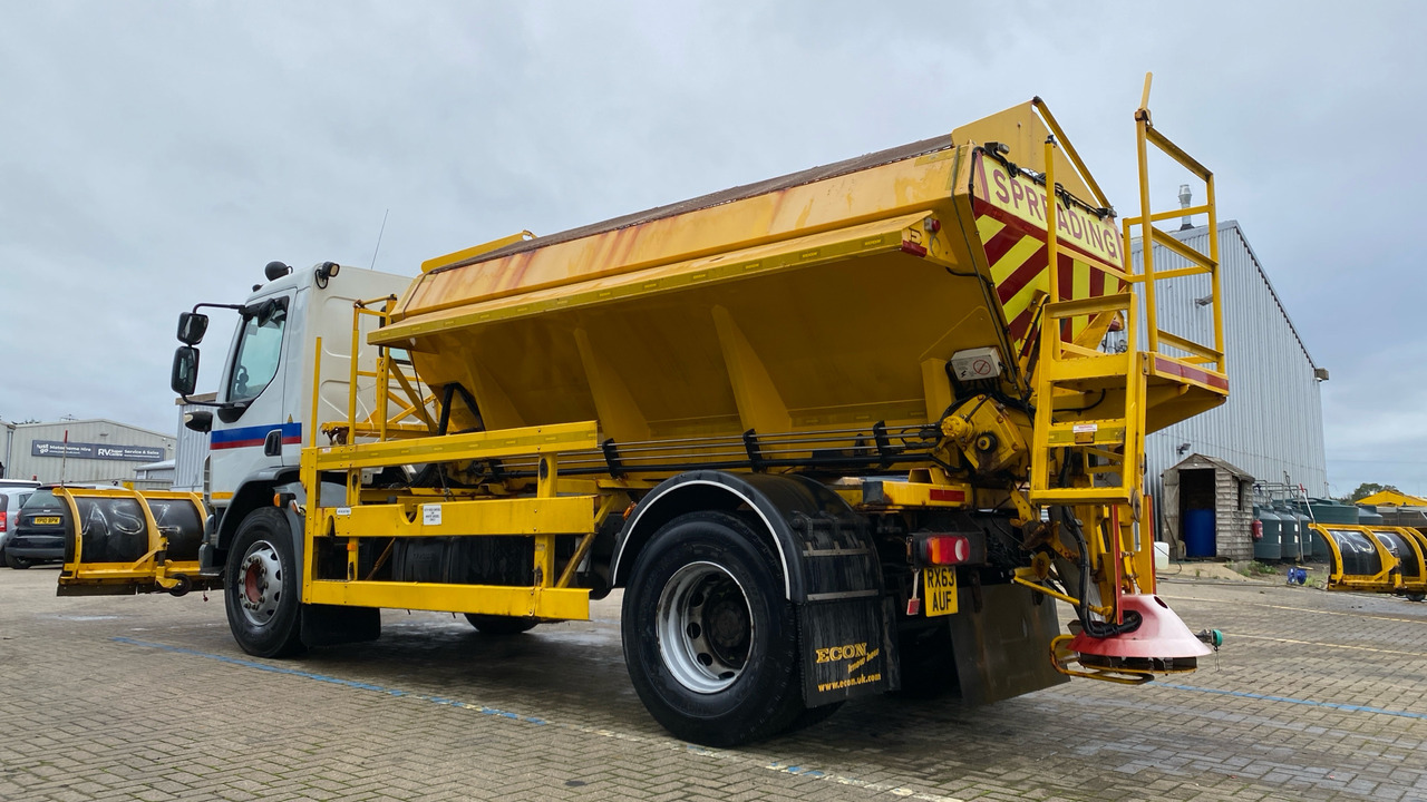 DAF LF 55.220 - Vozidlo pro zimní údržbu: obrázek 3 DAF LF 55.220 - Vozidlo pro zimní údržbu: obrázek 3