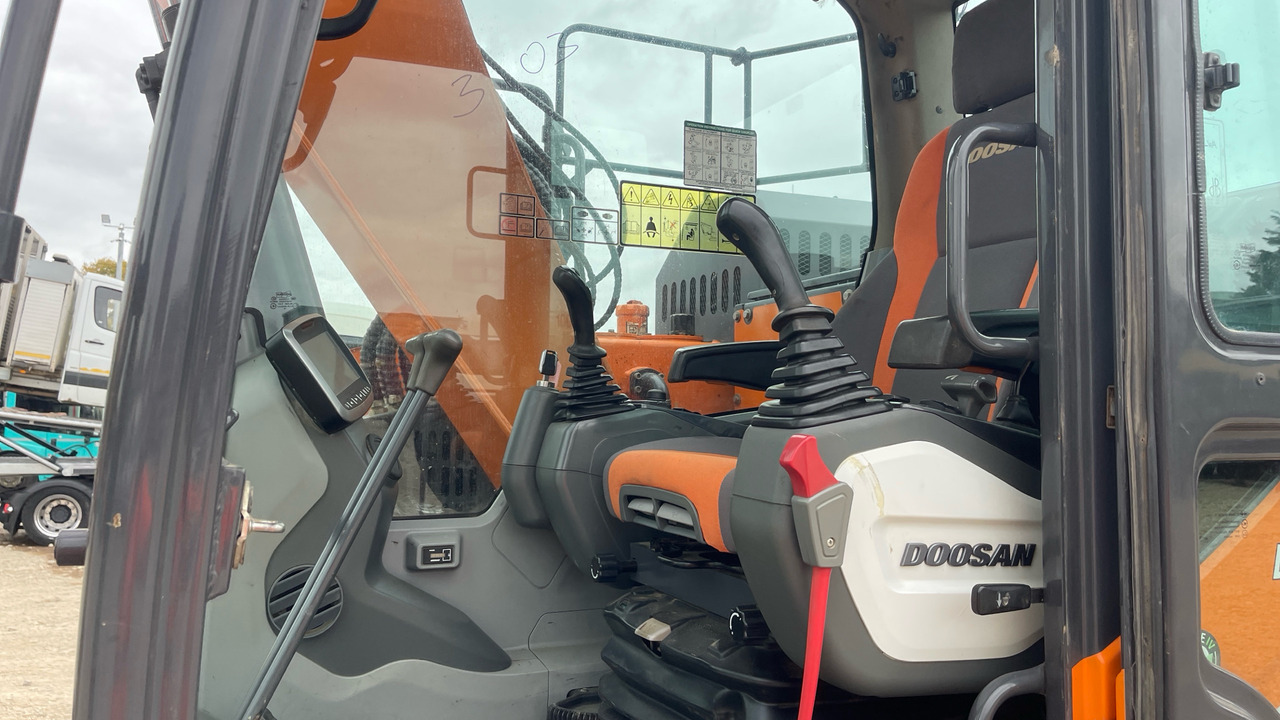 DOOSAN DX140LCR-5 - Pásové rýpadlo: obrázek 5 DOOSAN DX140LCR-5 - Pásové rýpadlo: obrázek 5