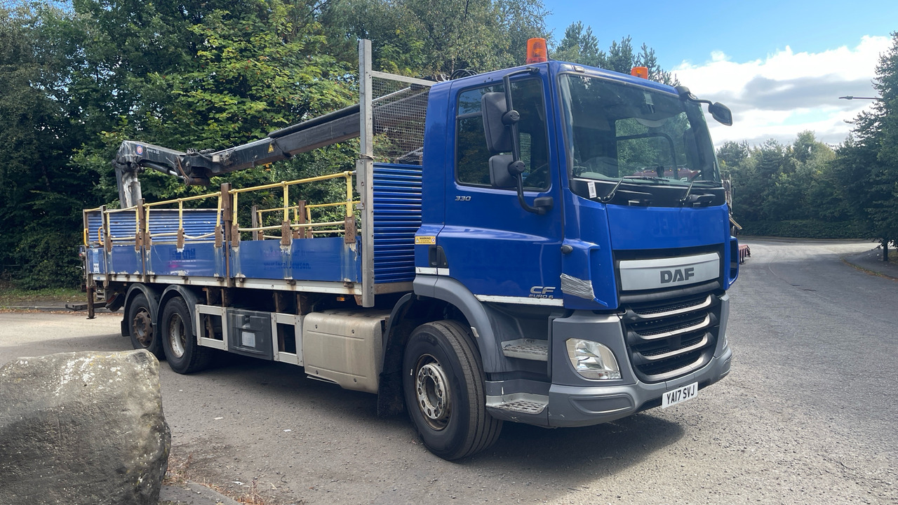 Daf CF 330 - Nákladní automobil valníkový/ Plošinový, Auto s hydraulickou rukou: obrázek 1 Daf CF 330 - Nákladní automobil valníkový/ Plošinový, Auto s hydraulickou rukou: obrázek 1