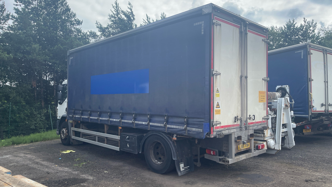 Daf LF 250 - Plachtový nákladní auto: obrázek 3 Daf LF 250 - Plachtový nákladní auto: obrázek 3