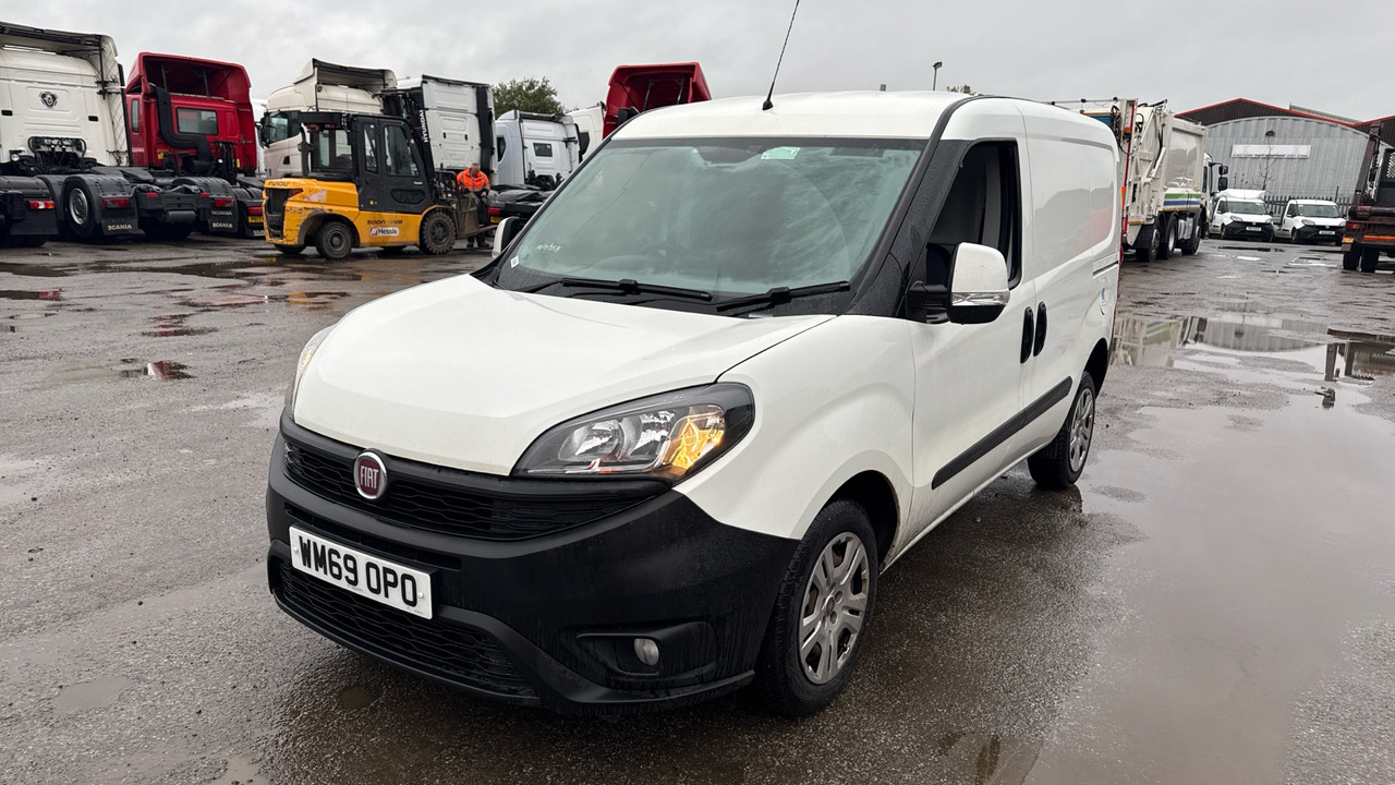 FIAT DOBLO 16V 1.3 MULTIJET 95PS TECNICO - Malá dodávka: obrázek 2 FIAT DOBLO 16V 1.3 MULTIJET 95PS TECNICO - Malá dodávka: obrázek 2