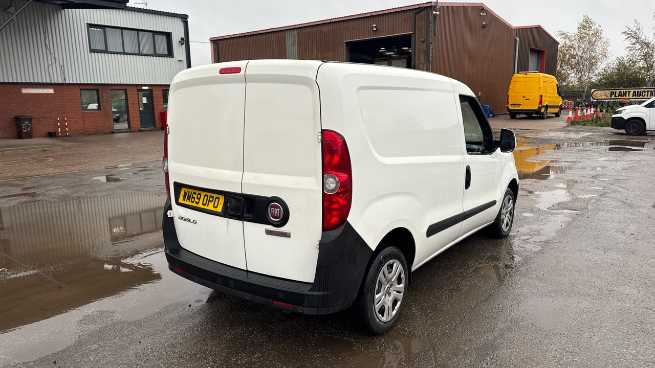 FIAT DOBLO 16V 1.3 MULTIJET 95PS TECNICO - Malá dodávka: obrázek 4 FIAT DOBLO 16V 1.3 MULTIJET 95PS TECNICO - Malá dodávka: obrázek 4