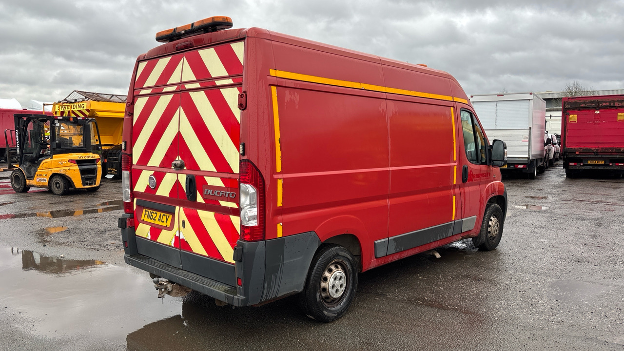 FIAT DUCATO 35 2.3 Multijet 130PS - Furgon: obrázek 5 FIAT DUCATO 35 2.3 Multijet 130PS - Furgon: obrázek 5