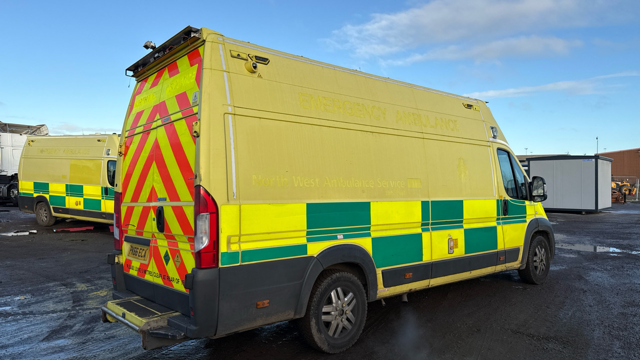 FIAT DUCATO 42 MULTIJET II - Pohotovostní vůz: obrázek 4 FIAT DUCATO 42 MULTIJET II - Pohotovostní vůz: obrázek 4