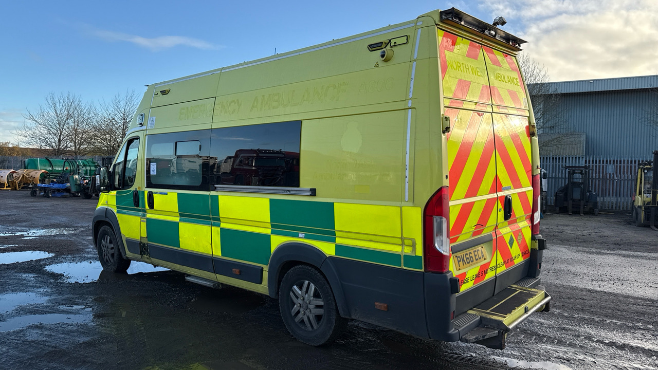 FIAT DUCATO 42 MULTIJET II - Pohotovostní vůz: obrázek 3 FIAT DUCATO 42 MULTIJET II - Pohotovostní vůz: obrázek 3